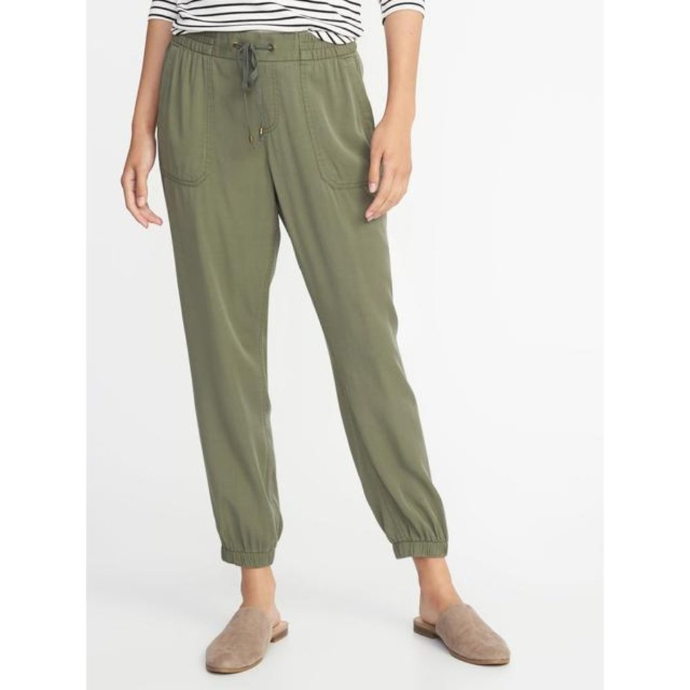 NWT Old Navy Mid-Rise Utility Soft-Twill Joggers